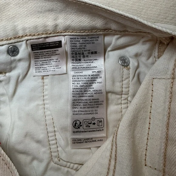 Levi's 501 Beige Jeans - Picture 5 of 10